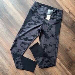 NWT UA legging